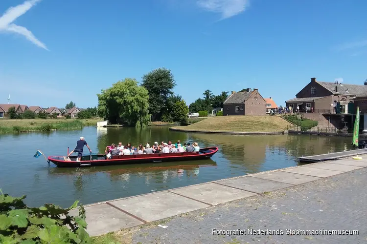 Rondvaarten door hartje Medemblik en omgeving
