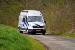 Vermoedelijk explosief door brievenbus gedaan bij woning Bovenkarspel