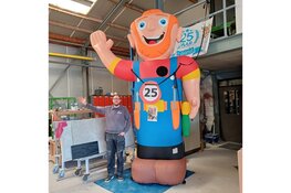 Dennis Smit 25 jaar bij Harder Natuursteen