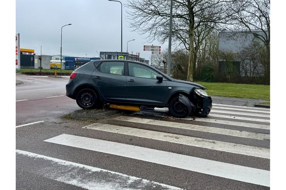 Ongeval op kruising Wijzend en Raadhuislaan in Grootebroek