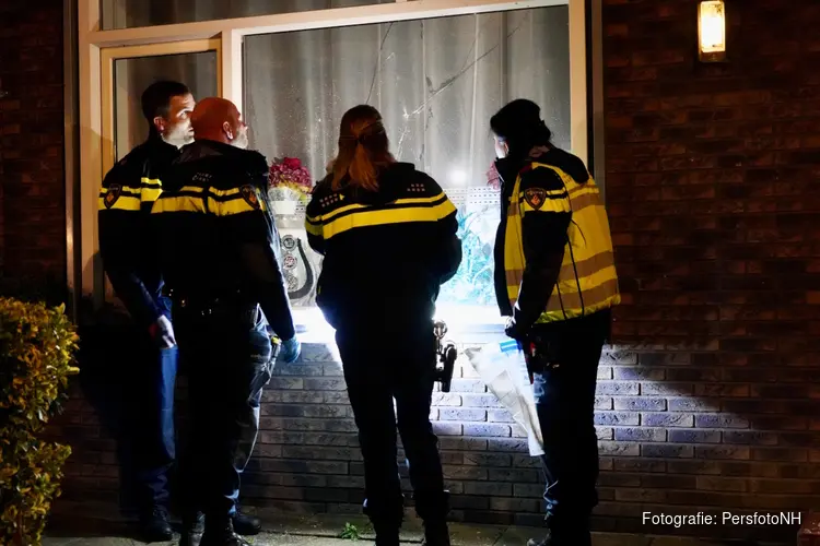 Flinke schade door explosie bij woning in Lutjebroek