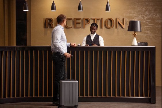 Hotels in Stede Broec