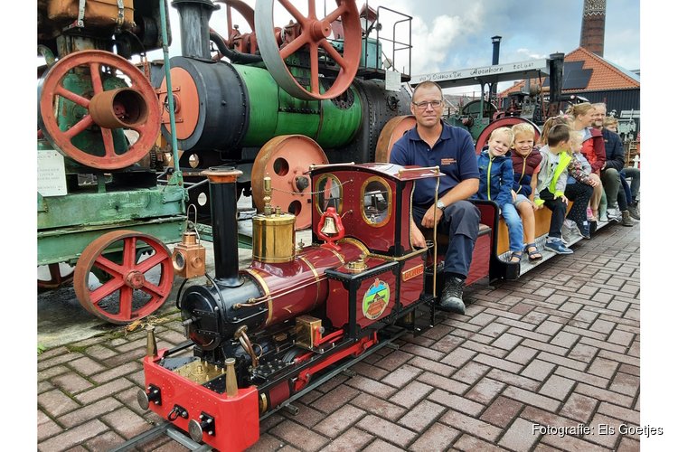 Stoommodellen in de Spotlights tijdens Medemblikker Stoomfestival
