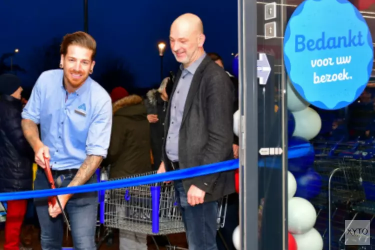 Opening Aldi bij winkelcentrum Streekhof