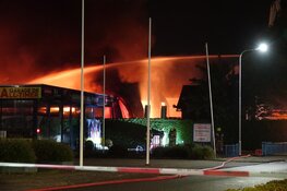 Uitslaande brand bij bedrijf in Grootebroek