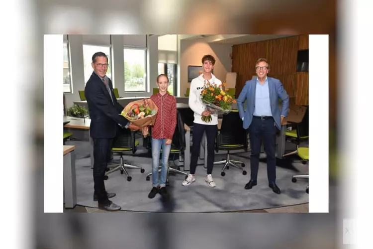 Survivalkampioenen Jelmer en Gwen gehuldigd