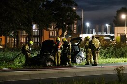 Auto ontbrandt tijdens het rijden in Enkhuizen