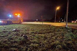 Auto te water in Grootebroek