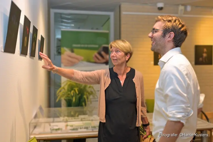 Tentoonstelling Margreet Broersen-Bakker in gemeentehuis